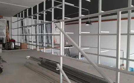 Individuelle Metallregalanlage gefertigt von Schlosserei Knopfhart
