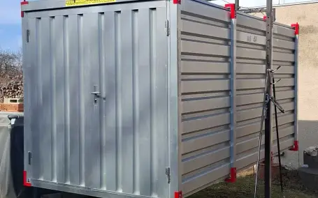 Hebekonstruktion für Container gefertigt von Schlosserei Knopfhart